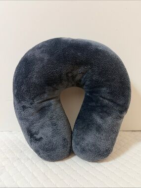 Plush Gray Travel Neck Pillow - Soft U-Shaped Support. Gray. NWOT.